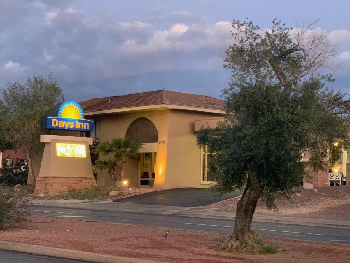 Days Inn By Wyndham Lake Havasu Lake Havasu City Exterior foto