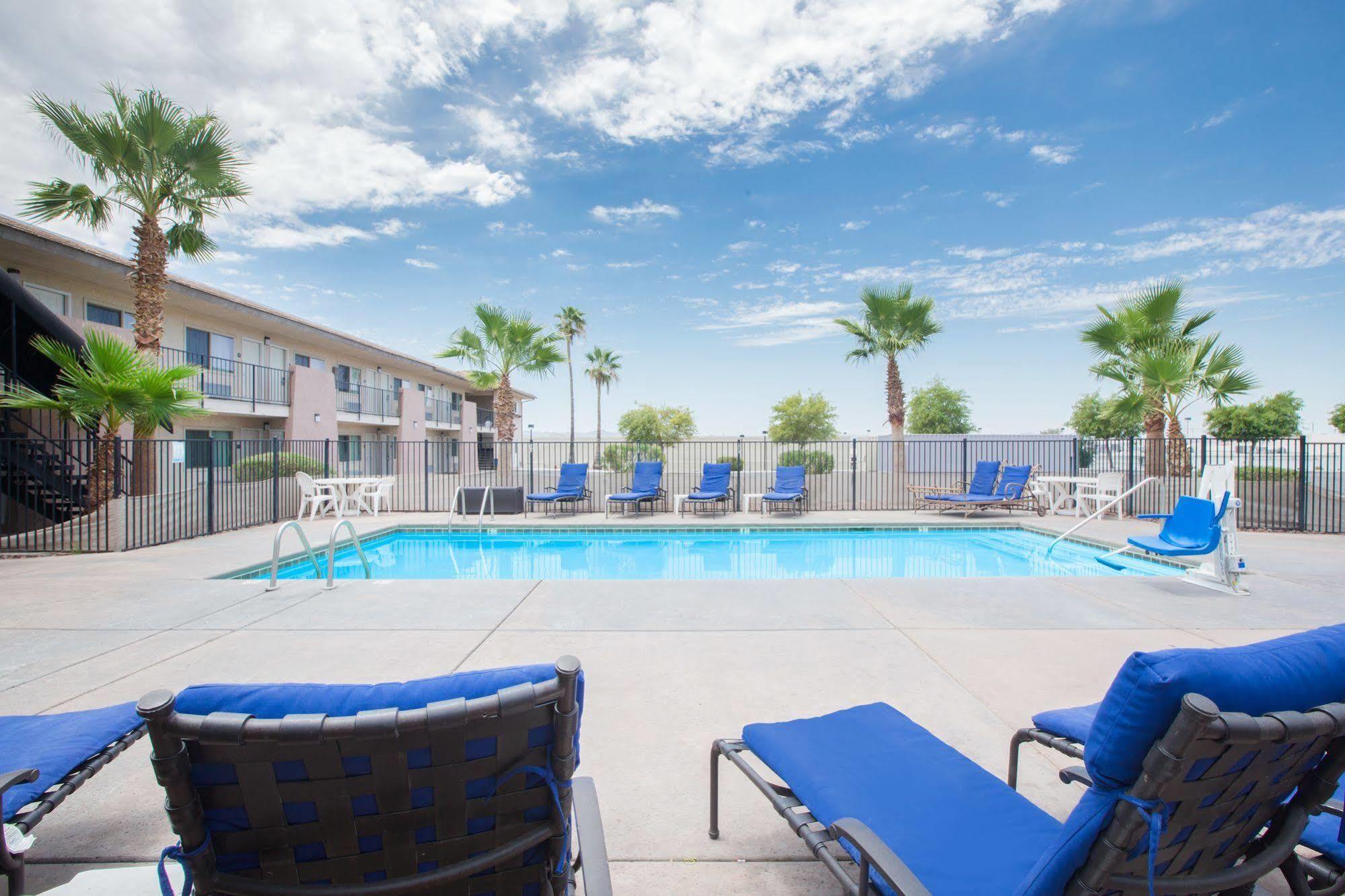 Days Inn By Wyndham Lake Havasu Lake Havasu City Exterior foto