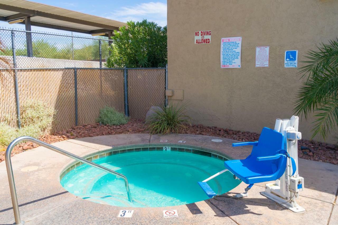 Days Inn By Wyndham Lake Havasu Lake Havasu City Exterior foto